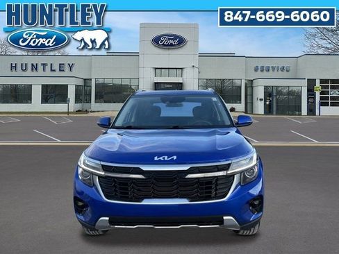 Used 2025 Kia Seltos S image 3