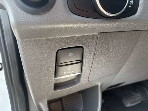 Used 2026 Ford Transit 350 XLT image 17