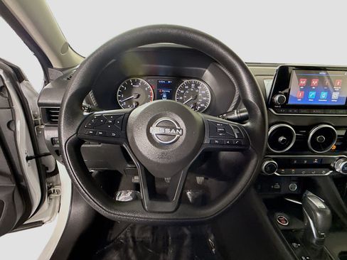 Used 2024 Nissan Sentra S FWD image 13