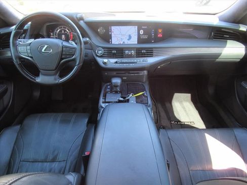 Used 2019 Lexus LS 500 image 9