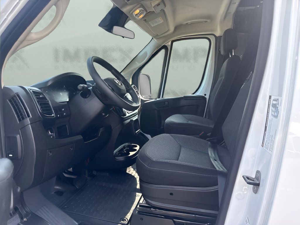 Used 2025 RAM ProMaster 2500 w/ U-Haul Equipment Group FWD image 9