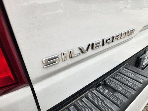 Used 2023 Chevrolet Silverado 2500 High Country w/ Z71 Off-Road Package AWD/4WD image 8