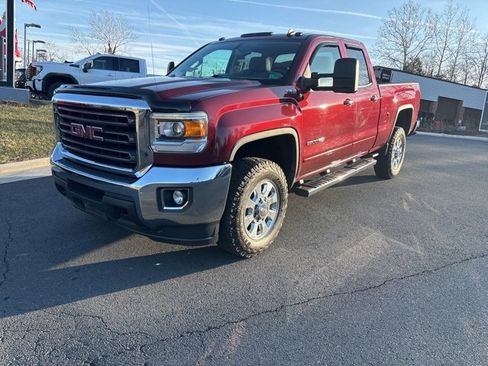 Used 2015 GMC Sierra 2500 SLE w/ SLE Preferred Package image 2