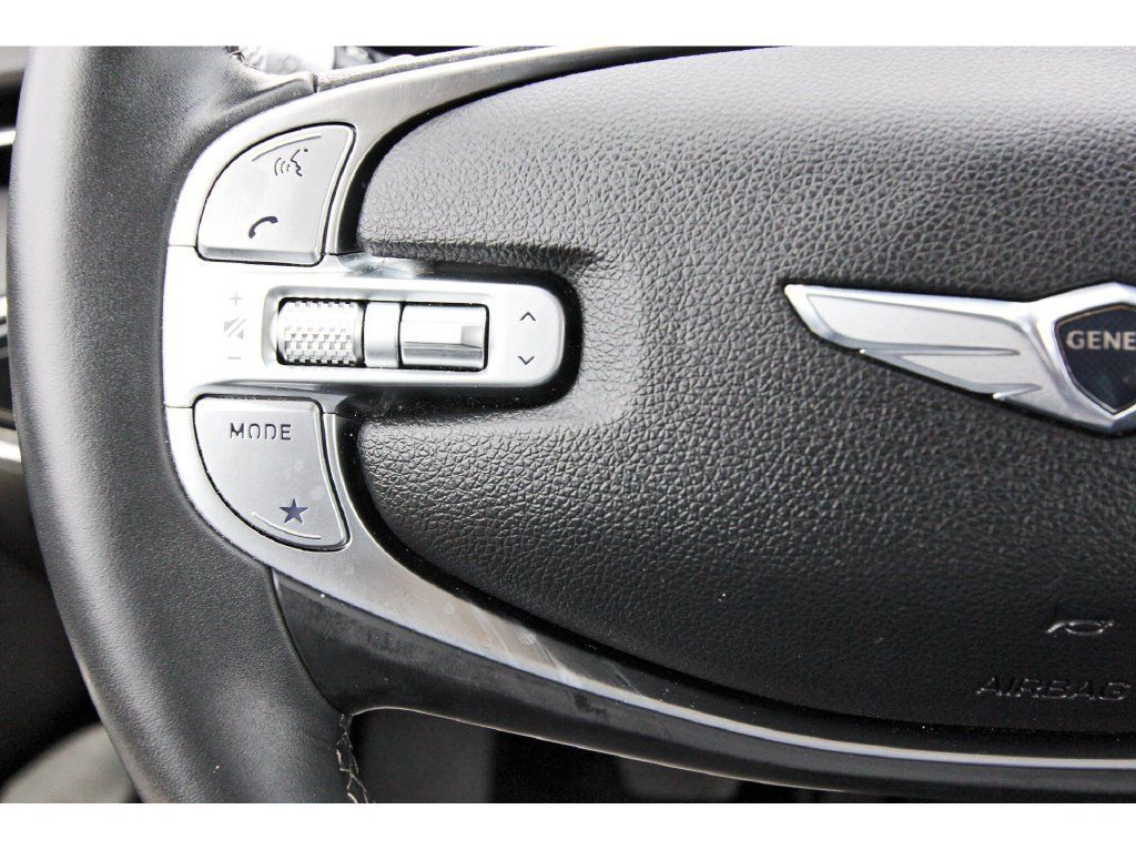 Used 2025 Genesis GV70 2.5T AWD/4WD image 19