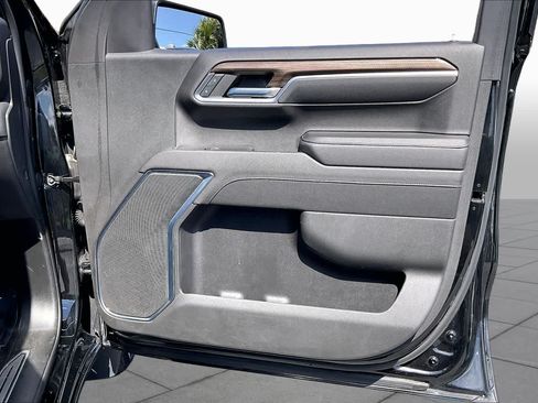 Used 2023 Chevrolet Silverado 1500 LT AWD/4WD image 23