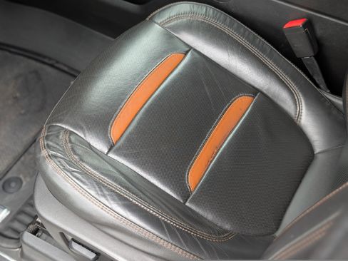 Used 2022 GMC Sierra 2500 AT4 w/ Snow Plow Prep/Camper Package image 30