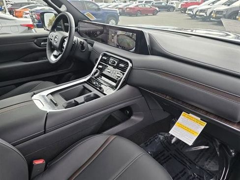 New 2026 Nissan Armada SL w/ Captain's Chari Seat Package image 21