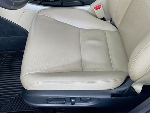 Used 2016 Honda Accord Touring image 24