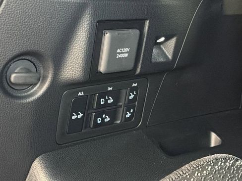 New 2025 Lexus LX 700h Luxury image 11