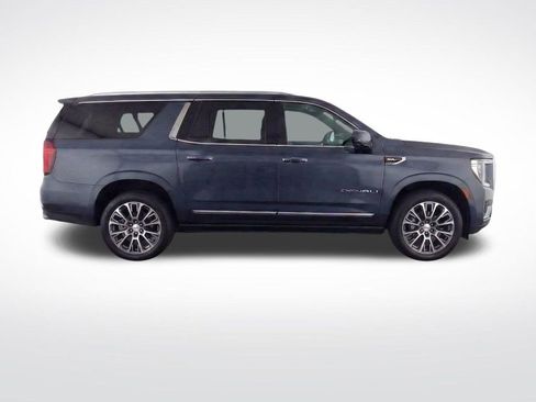 New 2026 GMC Yukon XL Denali w/ Denali Reserve Package image 10