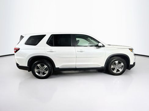 Used 2024 Honda Pilot EX-L image 2