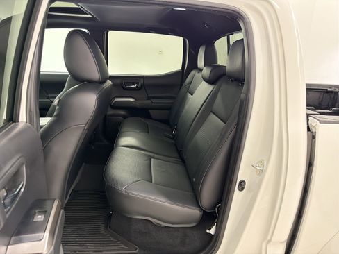 Used 2023 Toyota Tacoma Limited AWD/4WD image 14
