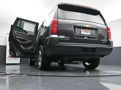 Used 2018 Chevrolet Tahoe Premier AWD/4WD image 44