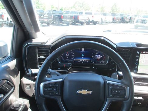 Used 2024 Chevrolet Silverado 1500 LTZ w/ LTZ Premium Package AWD/4WD image 34