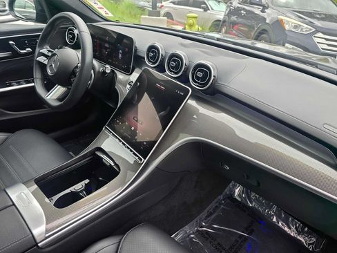 Used 2024 Mercedes-Benz C 300 Sedan image 11