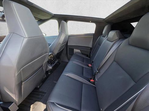 Used 2024 Tesla Cybertruck AWD Crew Cab image 16