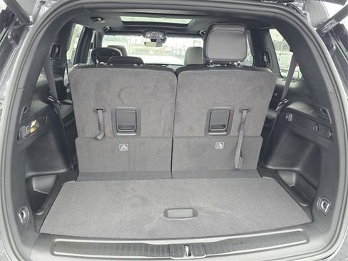 New 2025 Jeep Grand Cherokee L Limited image 10