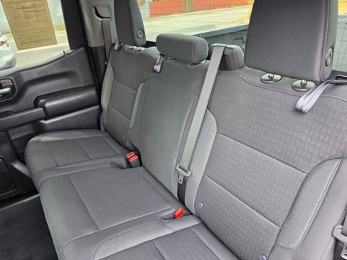 Used 2025 Chevrolet Silverado 1500 Custom Trail Boss w/ Turbomax Blackout Package AWD/4WD image 18