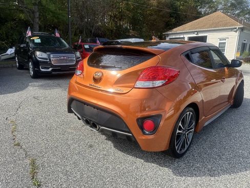 Used 2016 Hyundai Veloster Turbo FWD image 6