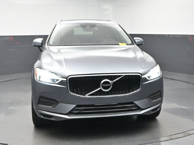 Used 2019 Volvo XC60 T5 Momentum w/ Multimedia Package FWD image 2