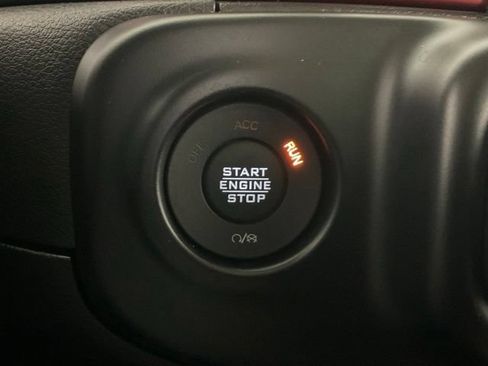 Used 2022 Jeep Wrangler Rubicon AWD/4WD image 16