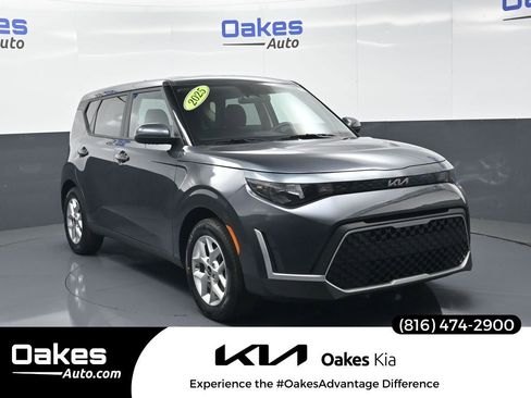 Certified 2025 Kia Soul LX w/ LX Technology Package image 1