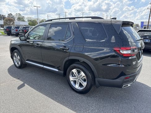 New 2026 Honda Pilot EX-L image 8