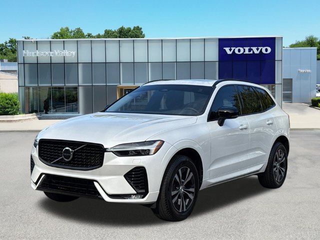 Certified 2025 Volvo XC60 B5 Core AWD/4WD image 1