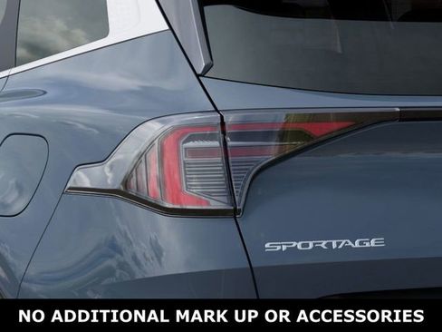 New 2026 Kia Sportage EX image 11