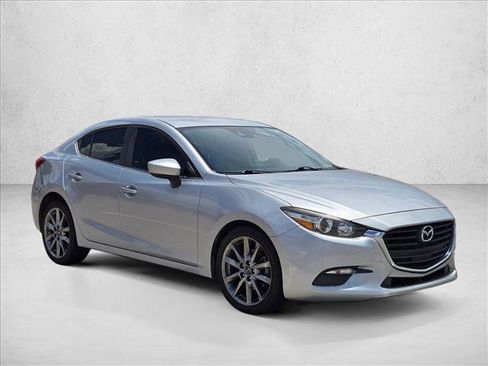Used 2018 MAZDA MAZDA3 Touring FWD image 3