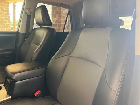 Used 2021 Toyota 4Runner SR5 Premium w/ Moonroof Package image 18