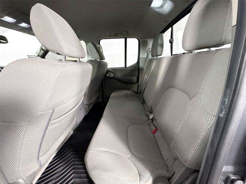 Used 2020 Nissan Frontier SV w/ Midnight Edition Floor Mats RWD image 26