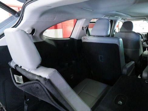 Used 2023 Toyota Highlander Platinum image 8