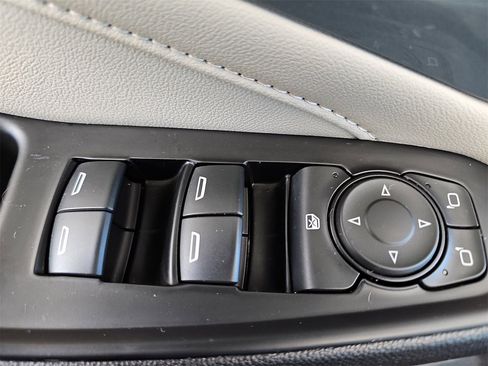 Certified 2023 Chevrolet Traverse LS w/ Safety Package image 28