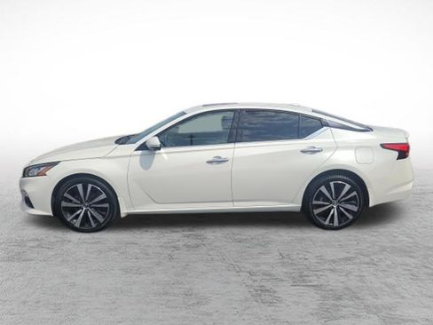Used 2022 Nissan Altima 2.5 Platinum AWD/4WD image 9
