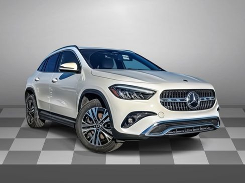 Used 2025 Mercedes-Benz GLA 250 4MATIC image 1