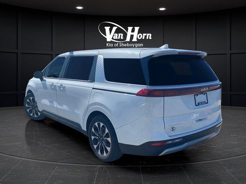 Certified 2024 Kia Carnival EX FWD image 5