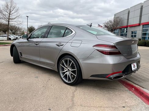 Used 2025 Genesis G70 2.5T image 8