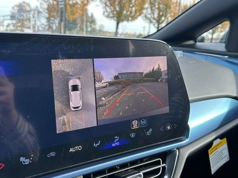 New 2026 Chevrolet Equinox EV LT image 33