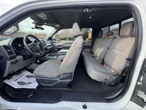 Used 2022 Ford F250 XLT w/ XLT Premium Package image 17