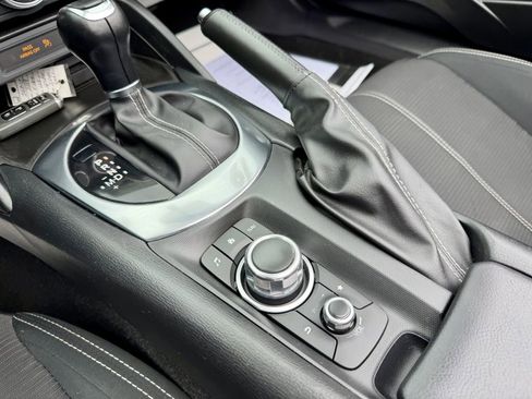 Used 2019 FIAT 124 Spider Classica w/ Technology Group image 13