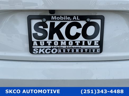 Used 2021 Toyota Corolla LE image 29