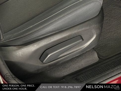 Used 2023 Jeep Grand Cherokee L Laredo image 42