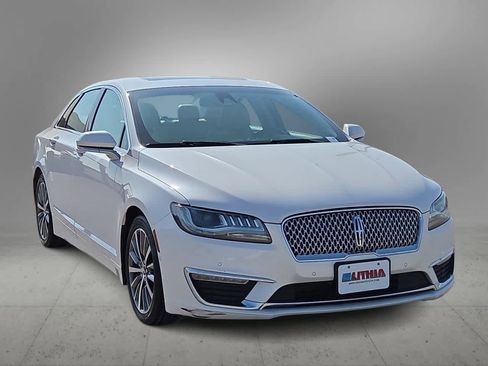 Used 2017 Lincoln MKZ Select w/ Technology Package FWD image 3