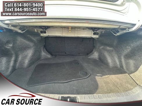 Used 2016 Toyota Corolla LE FWD image 24
