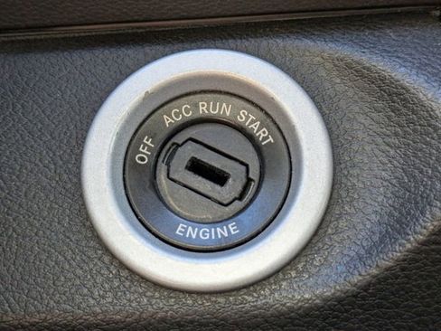 Used 2016 RAM 1500 Tradesman w/ Chrome Appearance Group image 28