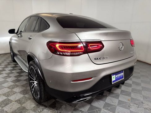 Used 2023 Mercedes-Benz GLC 300 4MATIC Coupe image 4