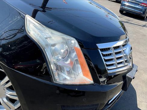 Used 2016 Cadillac SRX Luxury image 29