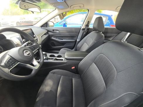 Certified 2025 Nissan Altima 2.5 SV image 8