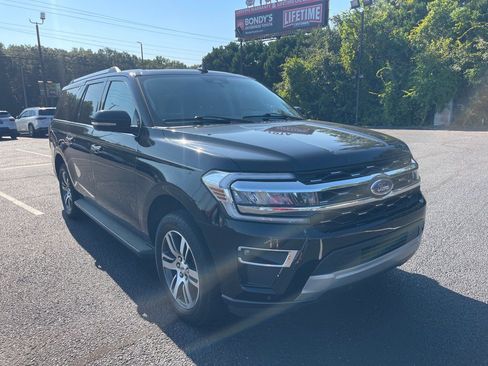 Used 2024 Ford Expedition Max Limited image 1